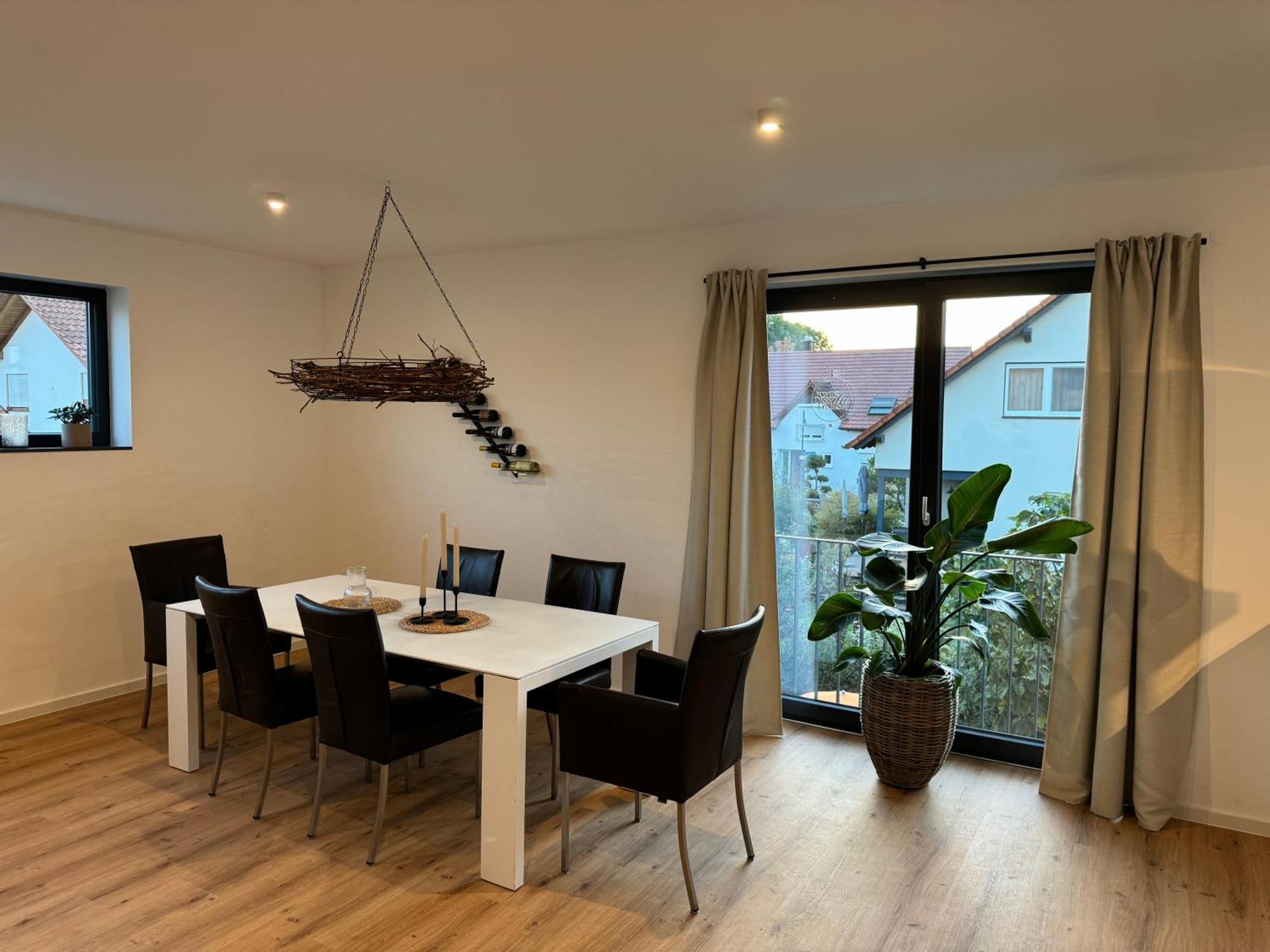 Moderne Ferienwohnung Mit Terrasse, Grill & Privatparkplatz Venningen Kültér fotó