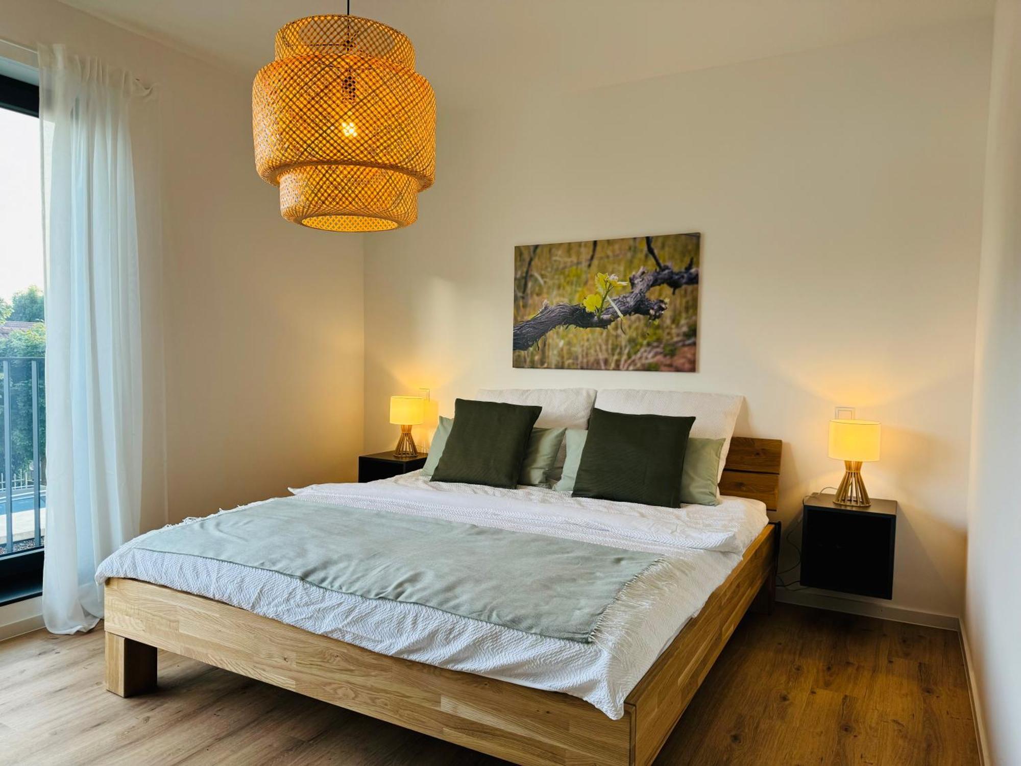Moderne Ferienwohnung Mit Terrasse, Grill & Privatparkplatz Venningen Kültér fotó